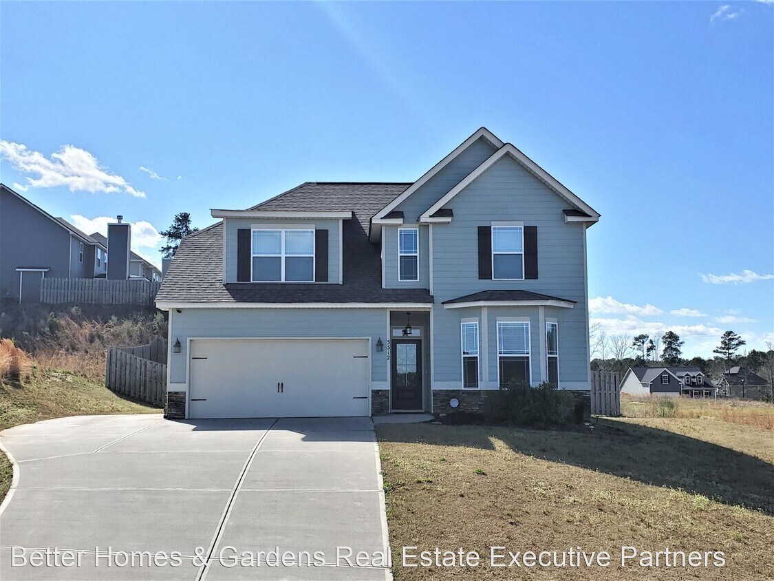 Foto principal - 5 br, 3.5 bath House - 3312 Hemlock Falls