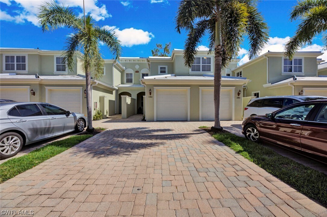 Foto principal - 1415 Mariposa Cir