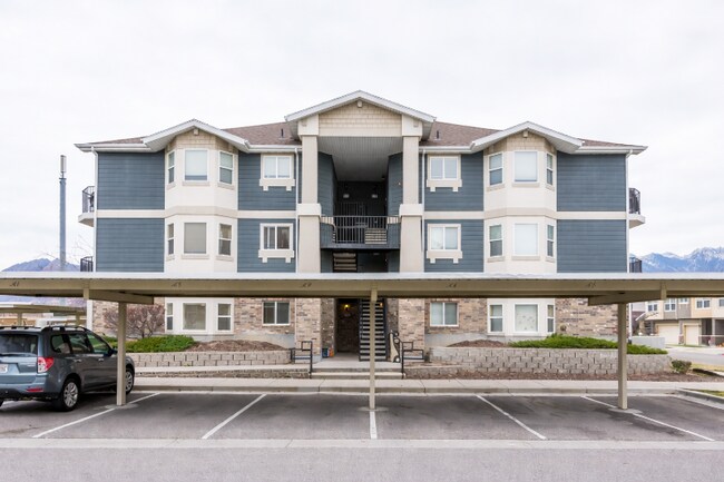 Building Photo - 56 E Resaca Dr