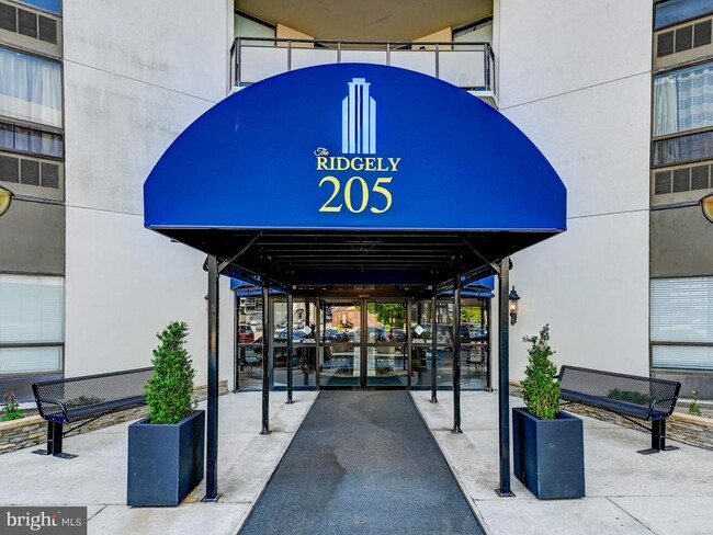 Building Photo - 205 E Joppa Rd
