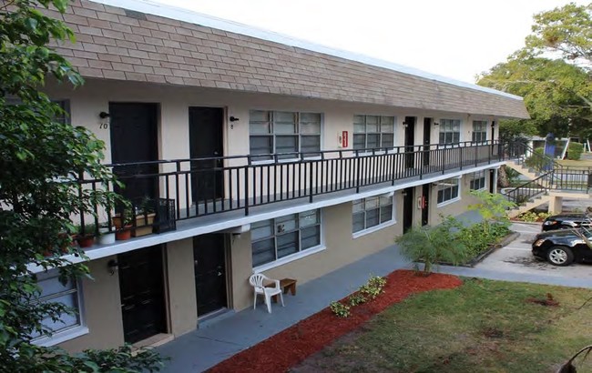 Exterior - Betty Lane Apartments