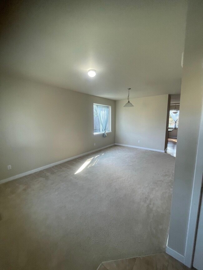 Foto del edificio - 3614 Tree Farm Ct