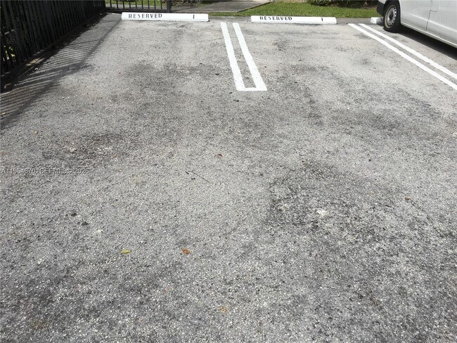 Foto del edificio - 1990 Brickell Ave