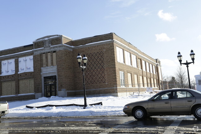 Building Photo - The Gateway Senior Apartments