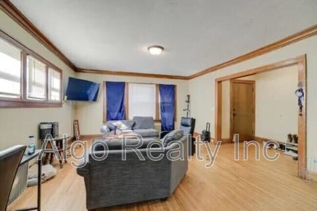 Foto del edificio - 2646 Dupont Ave N