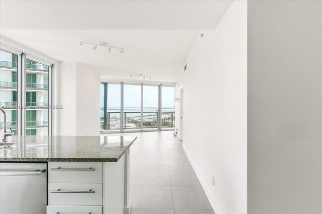 Foto del edificio - 888 Biscayne Blvd