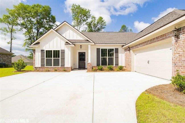 Building Photo - 12585 Squirrel Dr