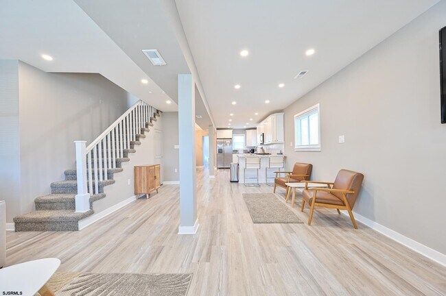 Foto del edificio - 203 N Somerset Ave