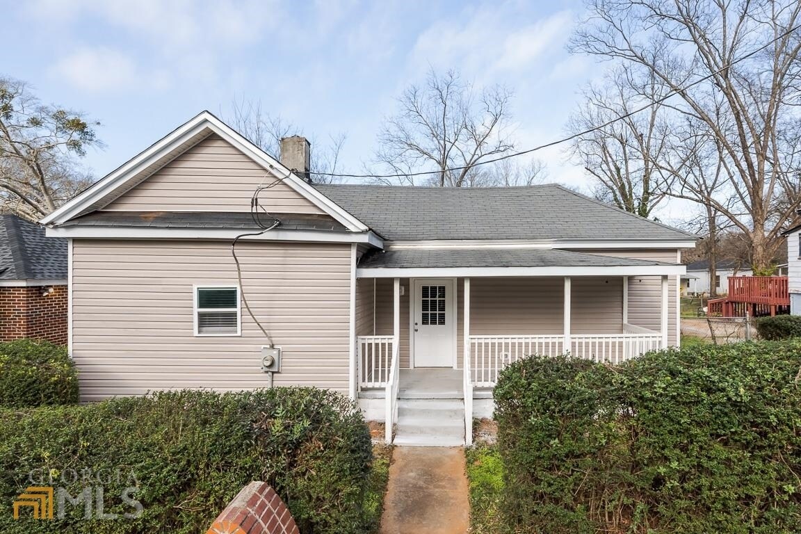 Foto principal - 1370 W Hancock Ave