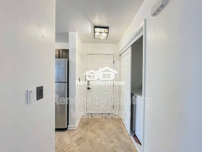 Foto del edificio - 1843 Chantilly Ct