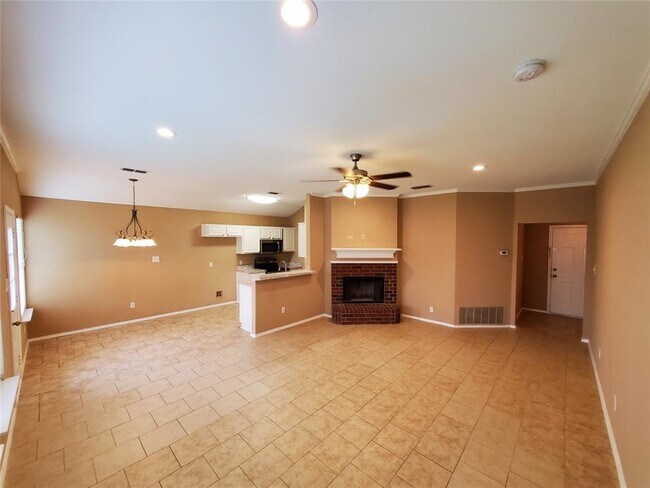Building Photo - 2355 Stagecoach St