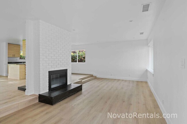 Building Photo - 147 San Felipe Way