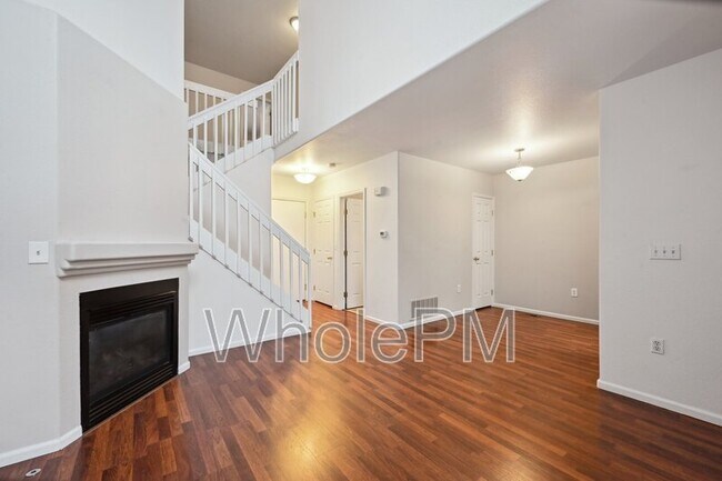 Foto del edificio - 2434 W 82nd Pl