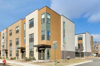 Building Photo - 5424 Old Orchard Rd