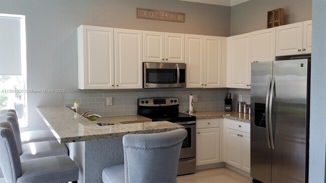 Foto del edificio - 15475 SW 16th Ln