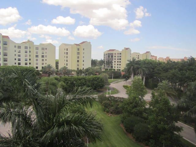 Foto del edificio - 7564 Regency Lake Dr