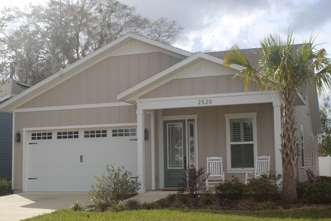 Building Photo - 2520 NW 48th Ter