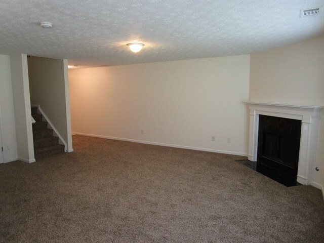 Building Photo - 659 Shadow Lakes Dr