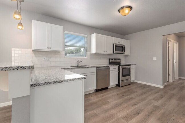 Building Photo - 1200 Elise Dr
