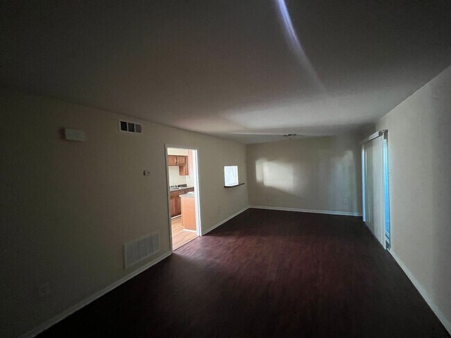 Foto del edificio - 3260-3266Kabel