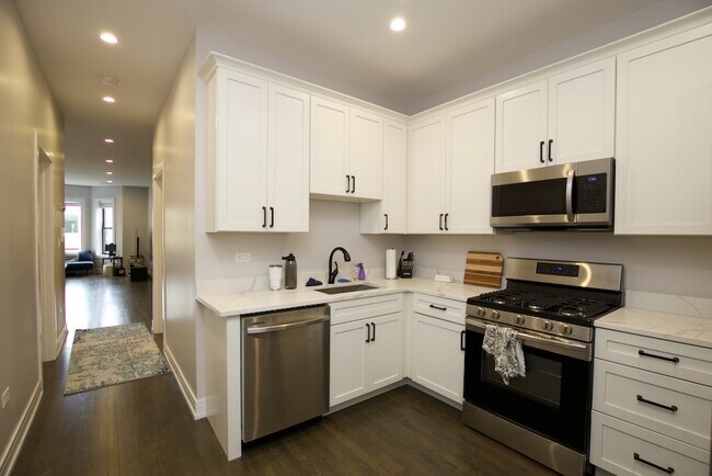 Foto del edificio - 1457 W Farragut Ave