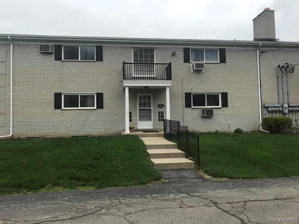 100 W Hickory Grove Rd Unit D8, Bloomfield Hills, MI 48304 Condo for