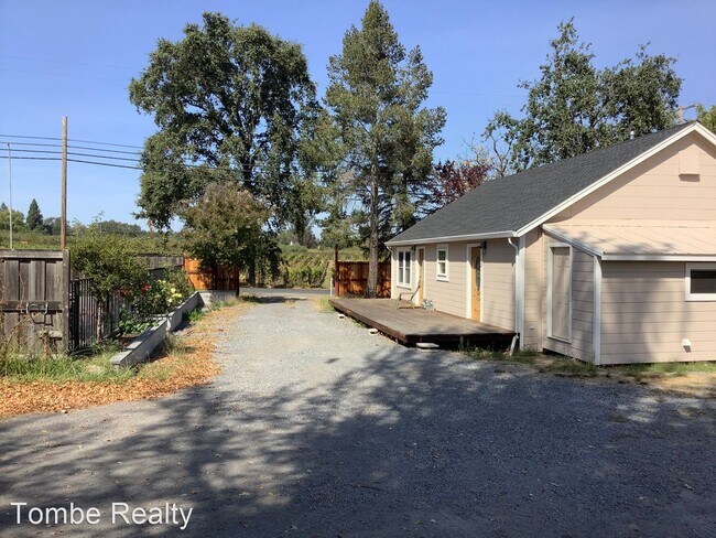 Building Photo - 2 br, 2 bath House - 9603 Graton Rd