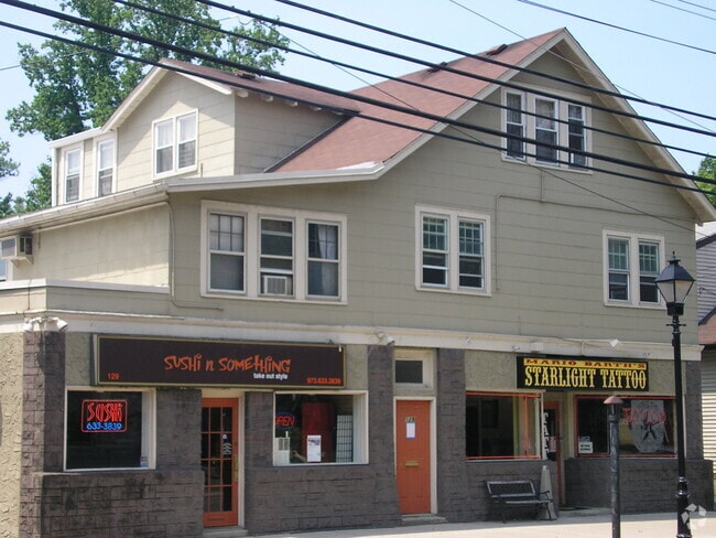 Building Photo - 129 Newark Pompton Tpke