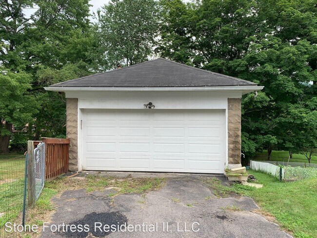 Building Photo - 4 br, 2 bath House - 37 Harris Hill Road