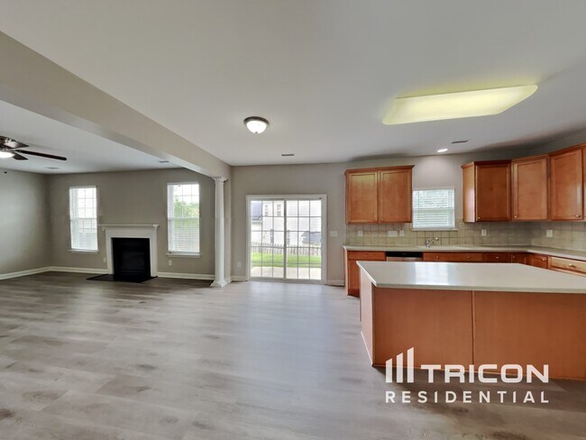 Foto del edificio - 6413 Amber Bluffs Crescent