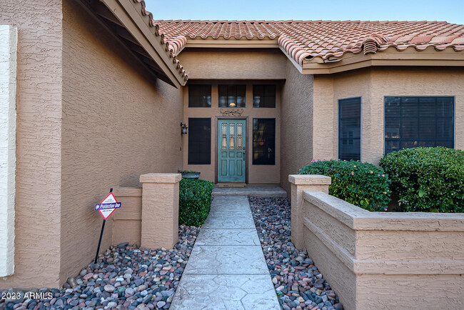 Building Photo - 15832 N 60th Way