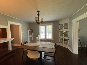 Building Photo - 701 Taylor Rd Building Photo - 701 Taylor Rd