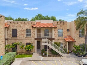 Building Photo - 1401 E Gustavus St