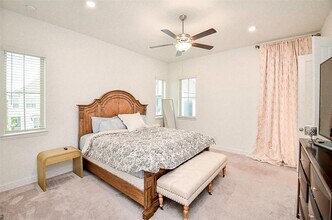 Building Photo - 11021 Mikula Dr