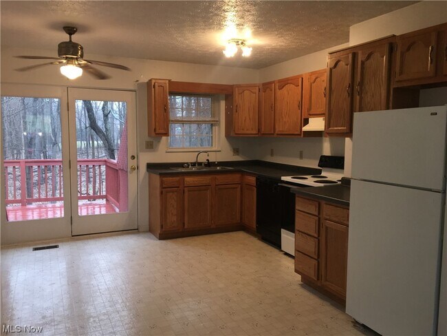 Building Photo - 207A McFadden St