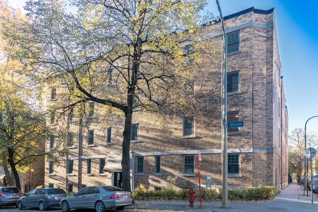 Photo du bâtiment - 2100 Rue du Fort