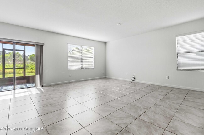 Building Photo - 939 Remington Green Dr SE