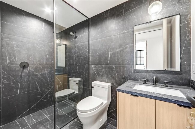 Foto del edificio - 10352 Riverside Dr