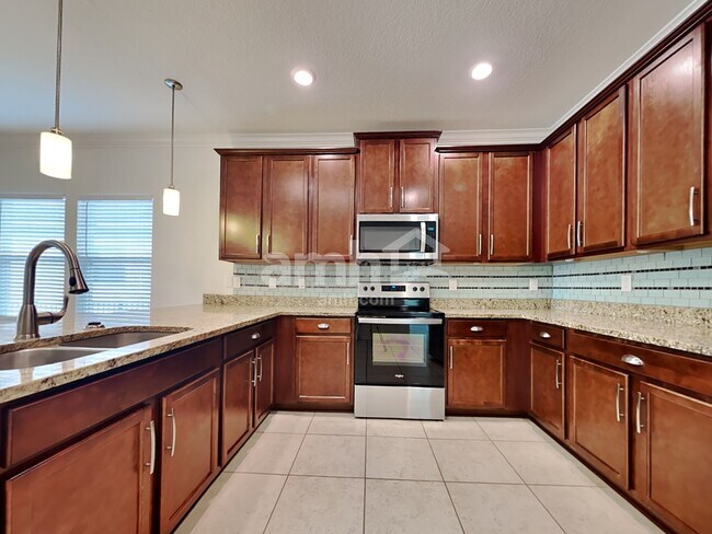 Foto del edificio - 16176 Magnolia Grove Way