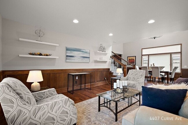 Foto del edificio - 4407 Curve Ave