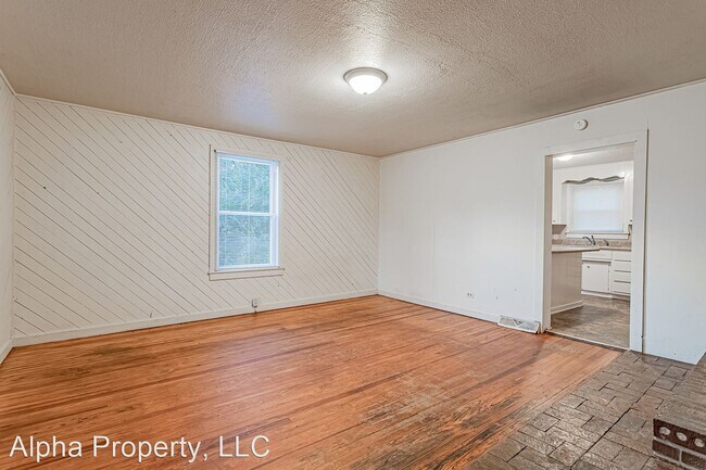 Building Photo - 2 br, 1 bath House - 6 Inglesby St