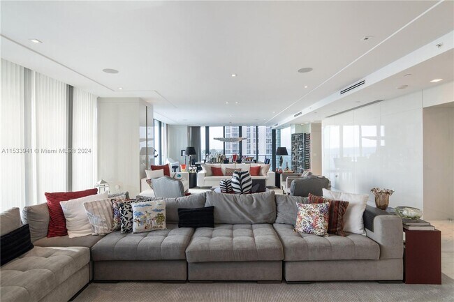 Foto del edificio - 19575 Collins Ave