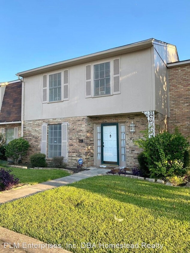 3 br, 2.5 bath House 467 Yorktown 467 House Rental in