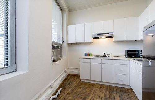 Foto del edificio - 243 Lafayette St