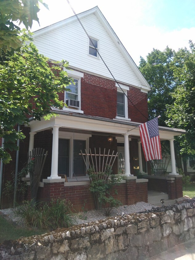 900 Virginia Ave Unit Apt.U, Martinsburg, WV 25401 Apartments in