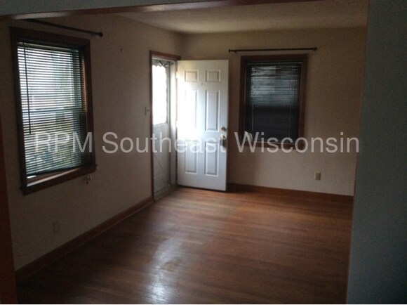Building Photo - 5726 N 27th St