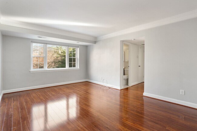 Building Photo - 1301 N Ode St