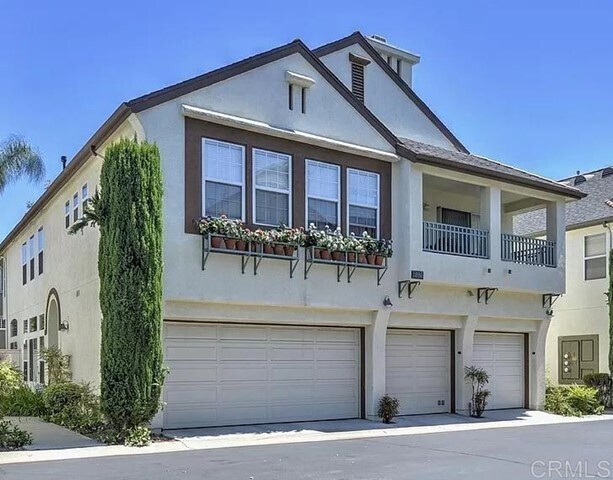 Foto principal - 11886 Cypress Canyon Rd