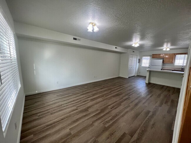 Foto del edificio - Lexington Hills Townhome