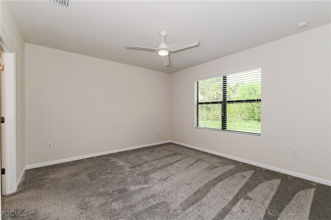 Foto del edificio - 10820 Firebush Cir